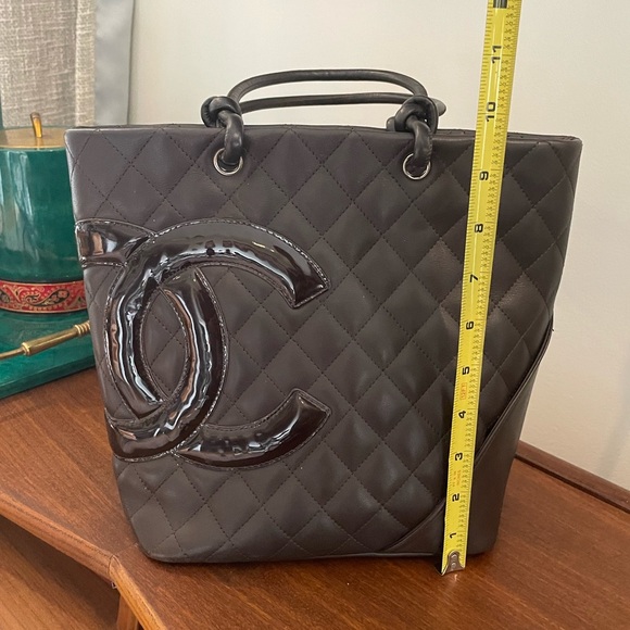 CHANEL Cambon Ligne Tote Bag - Picture 8 of 17